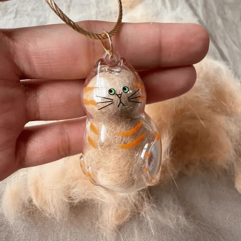 🐾1 Count Transparent Cat Hair Storage Capsule Keychain,🐱 Keepsake Decoration for Cat Lovers, 6 Cute Cat Designs Available💕